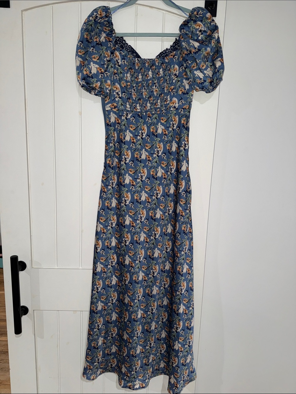 ASTR The Label Sylvie Puff Sleeve Blue Floral Maxi Dress - Picture 6 of 8